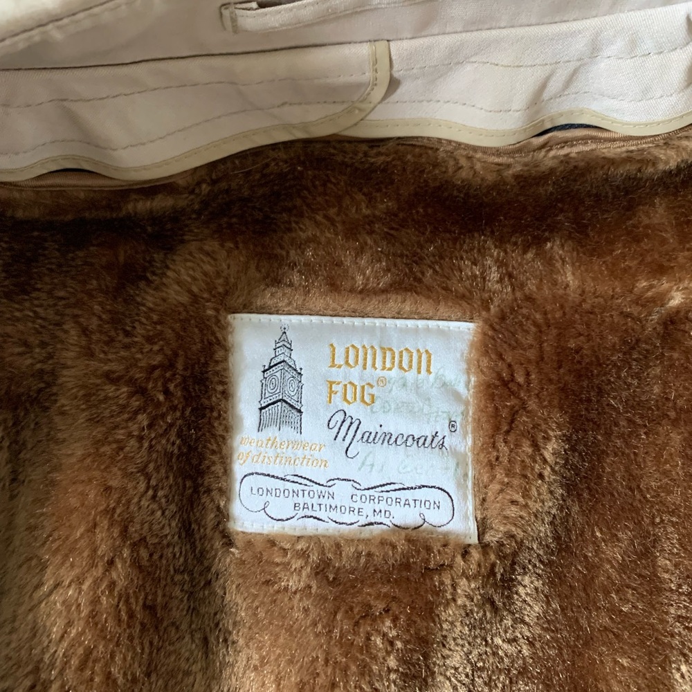 Vintage Men’s London Fog Maincoats - Picture 4 of 11